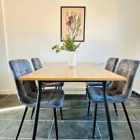 Wohlfuehl-apartment Mareiki*balkon*stellplatz*wifi* * Erfurt